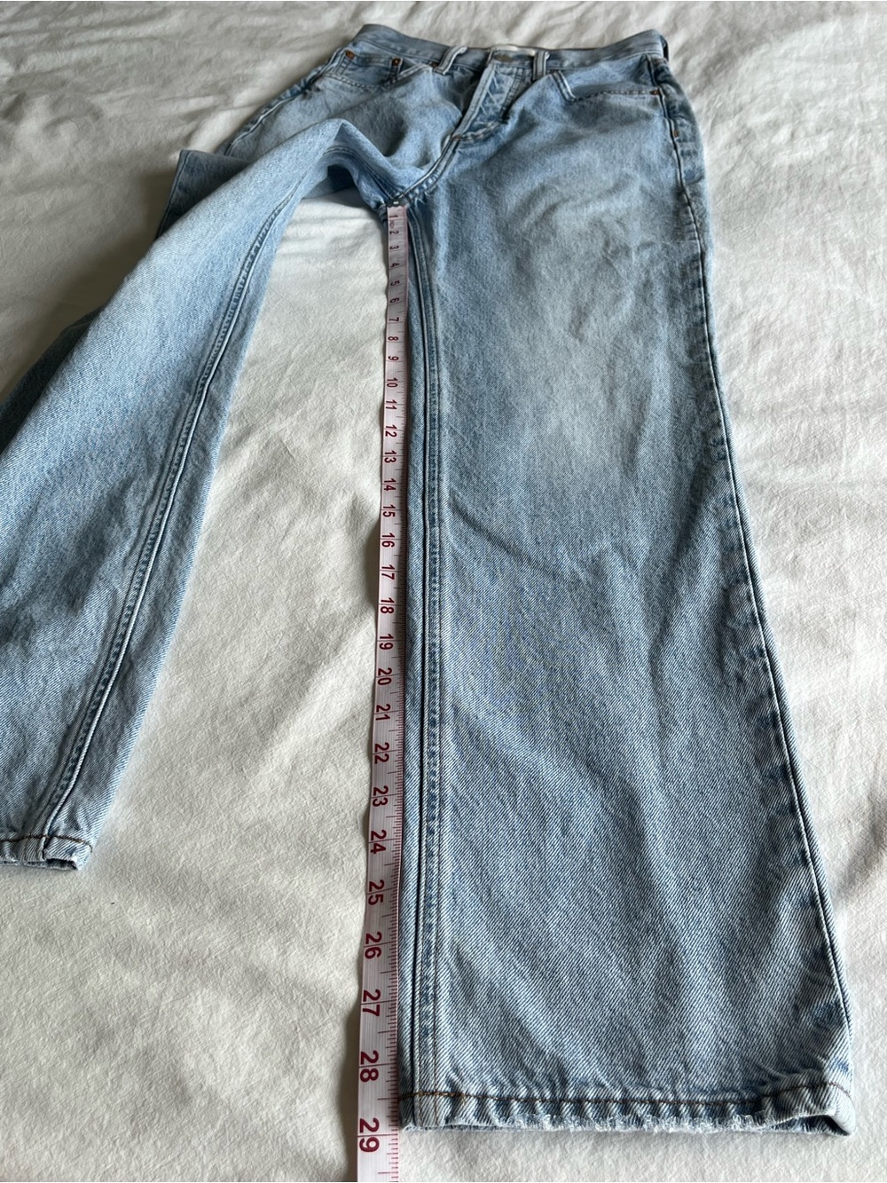 Aritzia Denim Forum
The Joni High Rise Loose Jeans 30L light Wash
Blue Size 25 - Picture 7 of 12